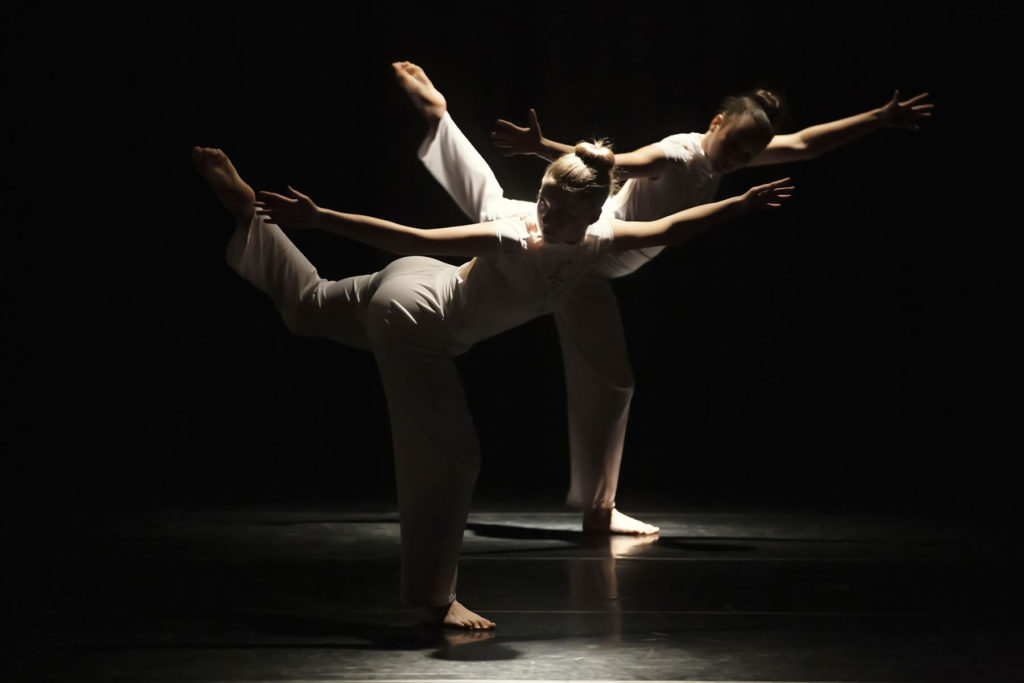 Contemporary / Open Modern Dance Classes (9-18) – Triple Heat Dance Studios